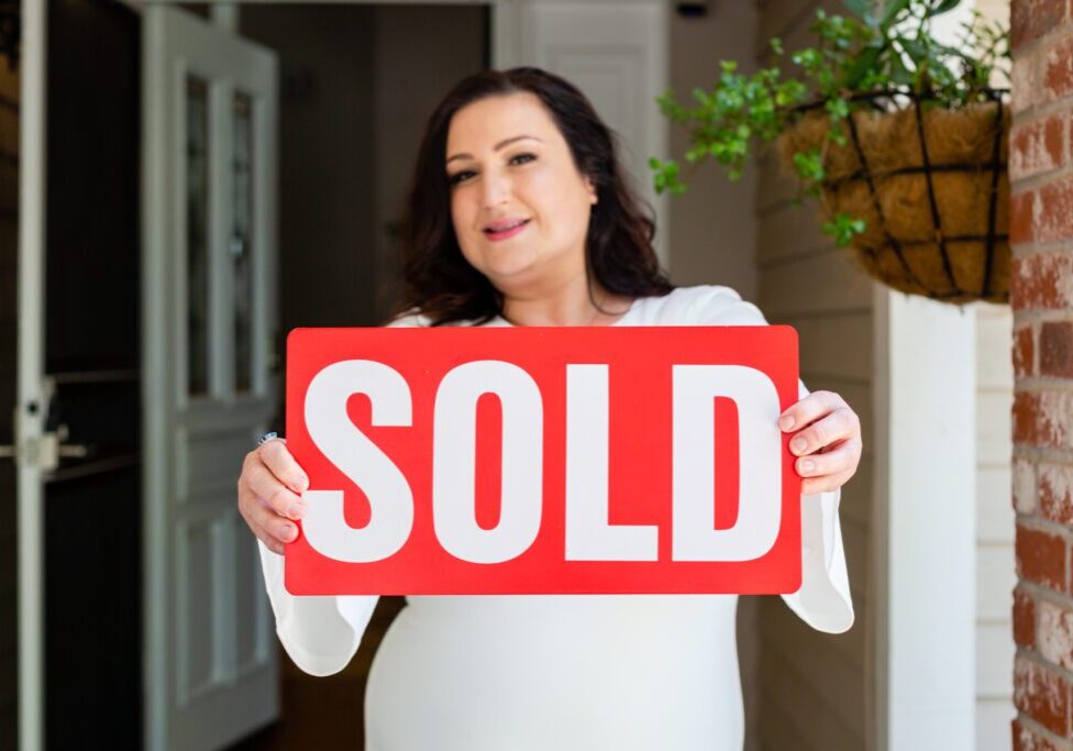 Cover_Angela-realestate_661
